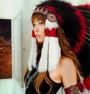 hitomi